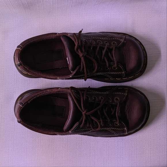 SOLD! Vintage Y2K Daisy Dr. Marten Oxfords - Picture 14 of 15